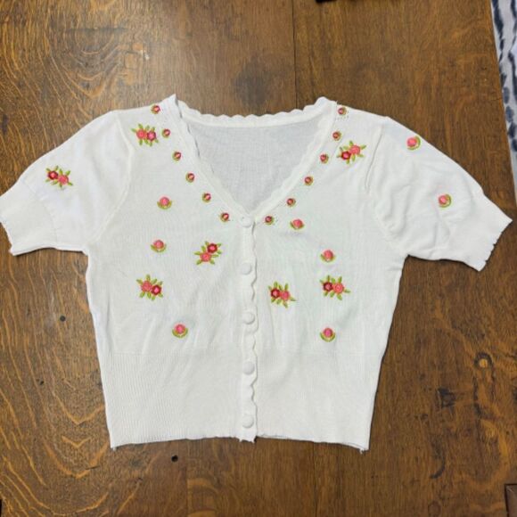 Sweet embroidered short sleeve cardigan - S - Picture 3 of 4